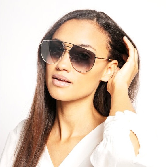 Chloe Sunglasses - Picture 4 of 9